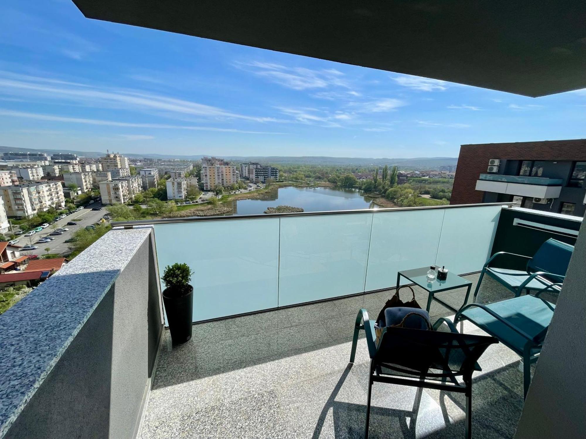 Lakeside Aparthotel Cluj-Napoca Exteriör bild